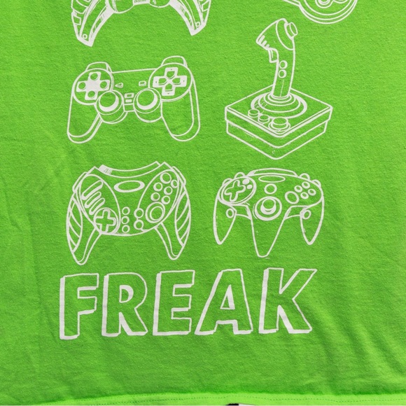 Bright green comfy t-shirt “Control Freak” with video game controllers boys YL - Picture 5 of 8